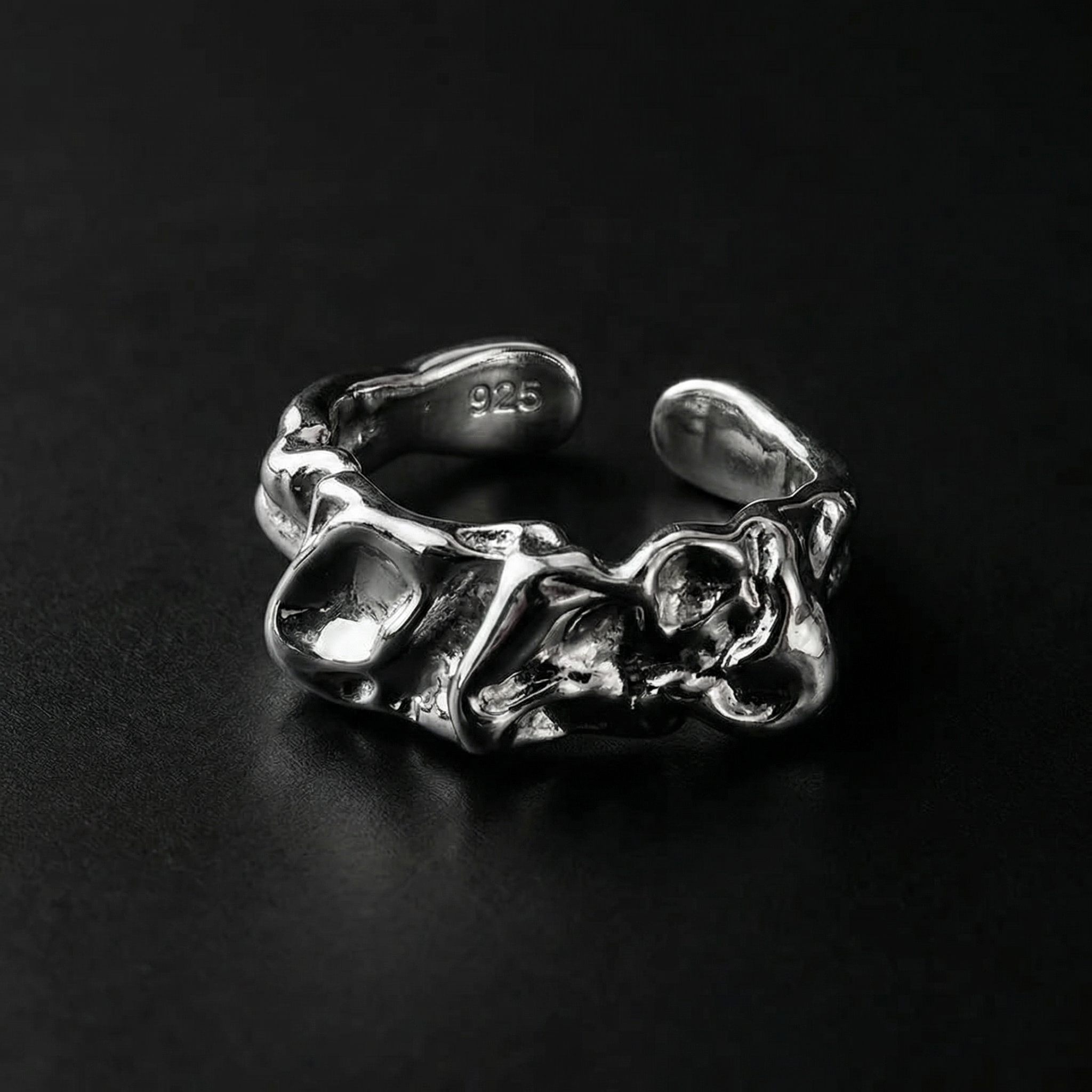 Unsolid Ring Irregular Sculpted Ring